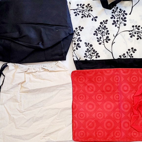 4 Shopping Totes - Picture 3 of 3